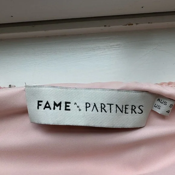 Fame and partners pink gown - Picture 6 of 6